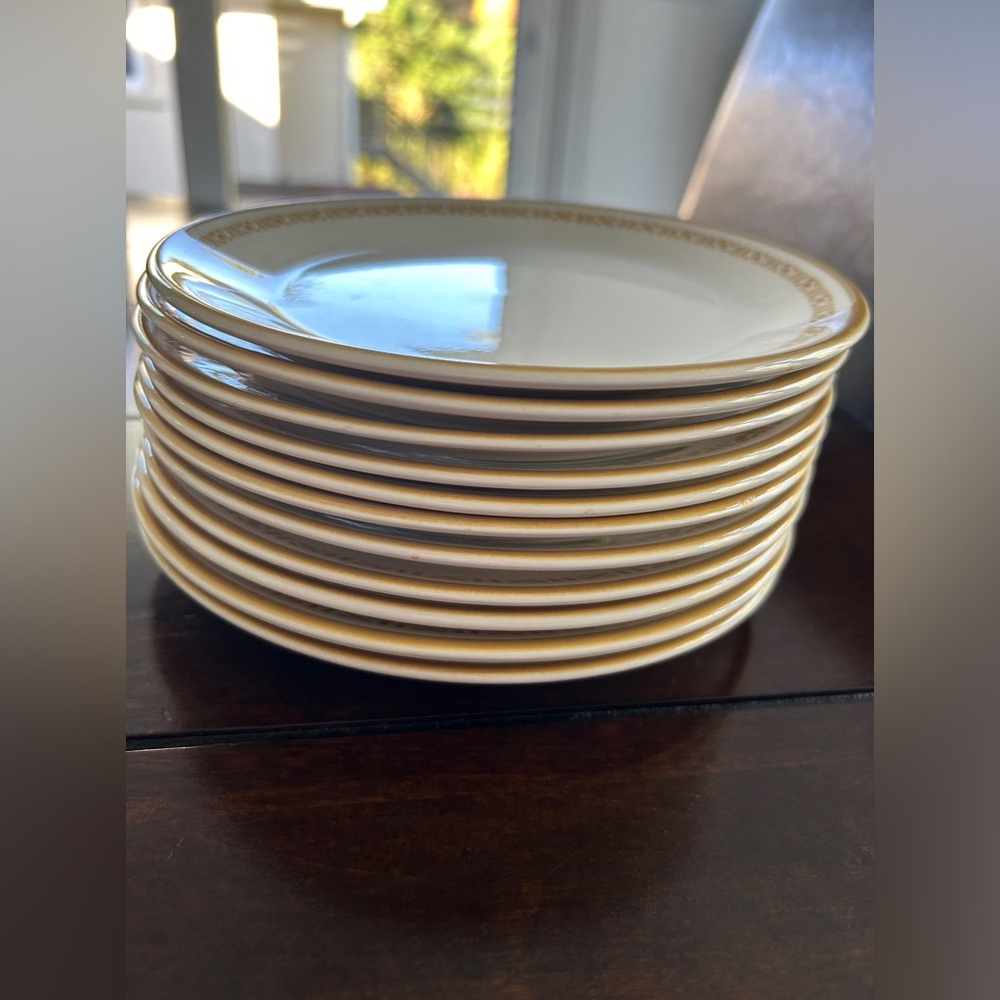 Dining Plates - Picture 2 of 3